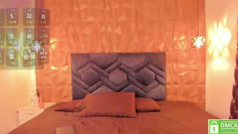 kiara_velvet__ online show from 11/23/25, 03:39