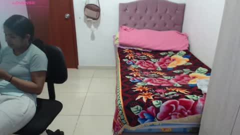 Kiara online show from 12/03/25, 05:11