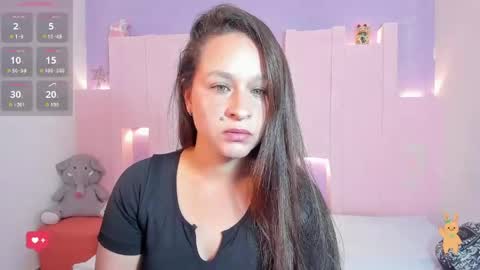 Snapshot of kiaramoon1 chatting on 04/07/26, 08:42 Kiara online show from 04/07/26, 08:42