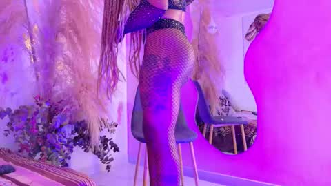 kiaratentation online show from 09/27/25, 08:03