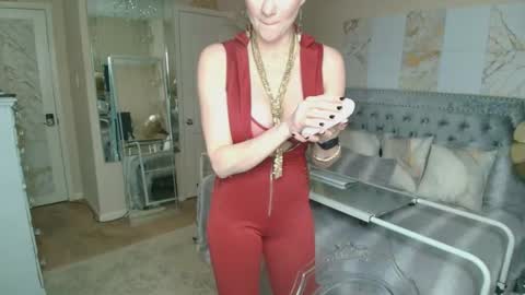 Snapshot of kiarose chatting on 11/03/25, 01:19 Kia Rose online show from 11/03/25, 01:19