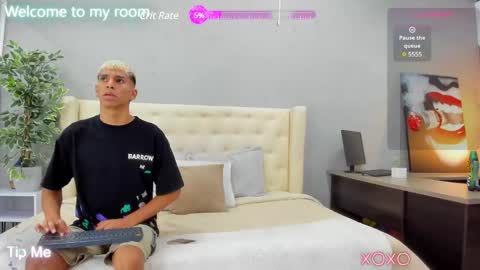 Snapshot of kieran_derek chatting on 02/02/25, 03:21 Kieran Derek online show from 02/02/25, 03:21