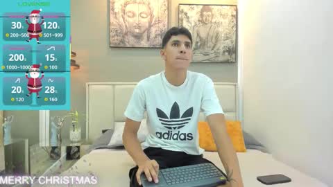 Snapshot of kieran_derek chatting on 12/23/25, 03:37 Kieran Derek online show from 12/23/25, 03:37