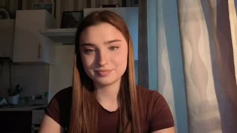 Ola my name is Lissa  Lets hit 10 Thumbs Up together   online show from 04/25/26, 03:42