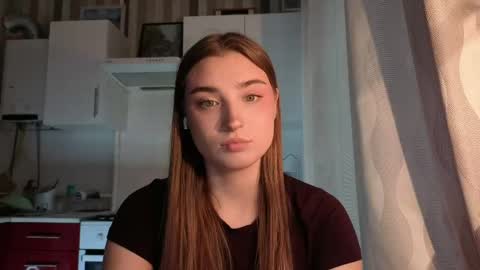 Ola my name is Lissa  Lets hit 10 Thumbs Up together   online show from 05/07/26, 02:11