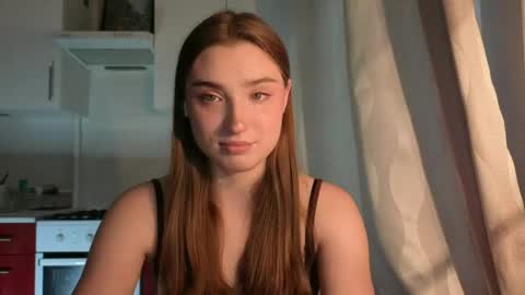 Ola my name is Lissa  Lets hit 10 Thumbs Up together   online show from 05/11/26, 02:34