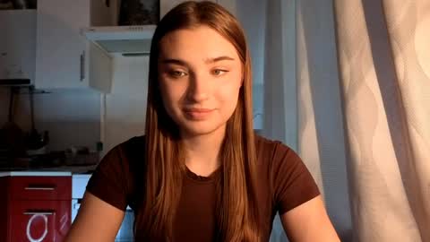 Ola my name is Lissa  Lets hit 10 Thumbs Up together   online show from 05/31/26, 02:24