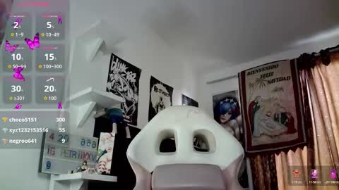 Snapshot of kiiller_queen chatting on 12/13/25, 07:53 kenny online show from 12/13/25, 07:53