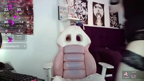 Snapshot of kiiller_queen chatting on 02/20/26, 03:23 kenny online show from 02/20/26, 03:23