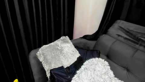 Snapshot of kikazxxx chatting on 06/25/26, 10:03 kikazxxx online show from 06/25/26, 10:03