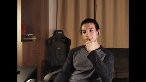 Snapshot of kikeruiz_19 chatting on 12/05/24, 01:03 kikeruiz 19 online show from 12/05/24, 01:03