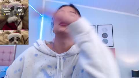 Snapshot of kiki_cams chatting on 11/15/25, 06:48 kIKI online show from 11/15/25, 06:48