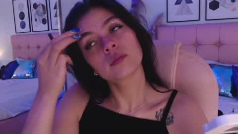 Snapshot of kiki_cams chatting on 03/12/26, 04:13 kIKI online show from 03/12/26, 04:13