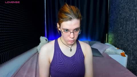 Kiki online show from 01/10/25, 01:20