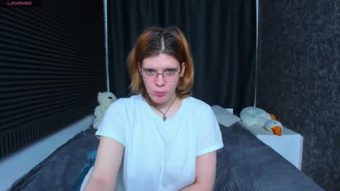 Kiki online show from 02/17/25, 01:10