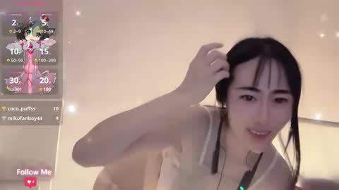 Snapshot of kiki_loveu chatting on 12/28/24, 02:10 kiki_loveu online show from 12/28/24, 02:10