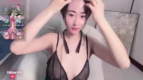 Snapshot of kiki_loveu chatting on 02/13/25, 06:09 kiki_loveu online show from 02/13/25, 06:09