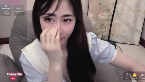 Snapshot of kiki_loveu chatting on 05/25/26, 04:02 kiki_loveu online show from 05/25/26, 04:02