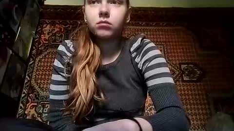 kikibang_ online show from 10/20/25, 08:15