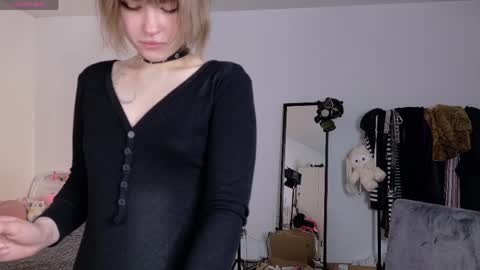 Kiki online show from 05/13/26, 09:50