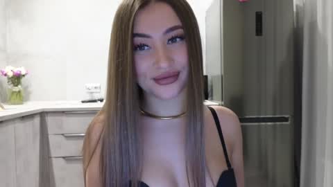 EvaAnna online show from 01/26/25, 04:41