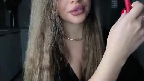 EvaAnna online show from 09/14/25, 08:41