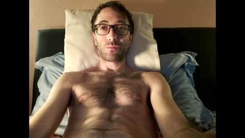 kingstoned online show from 11/18/25, 04:28