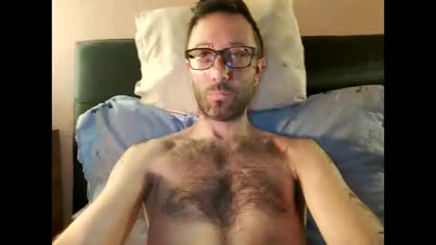 kingstoned online show from 05/10/26, 03:39
