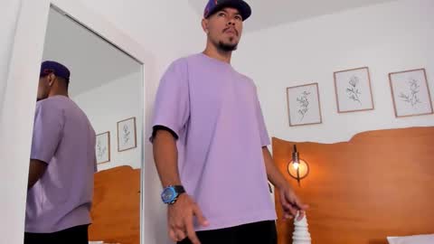 Snapshot of killua_zagarra_ chatting on 02/21/26, 09:05 Kilua Muscle guy online show from 02/21/26, 09:05