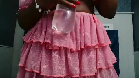 Snapshot of kilyetvera3x chatting on 02/28/25, 06:32 hanna online show from 02/28/25, 06:32