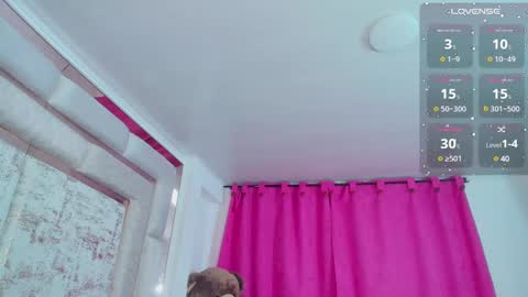 Nicole. online show from 02/14/25, 09:34