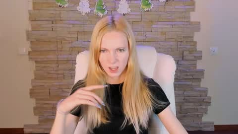 Snapshot of kim_boyd chatting on 01/08/25, 12:15 kim_boyd online show from 01/08/25, 12:15