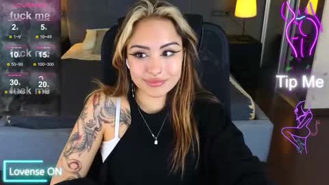 Kim online show from 09/14/25, 06:56