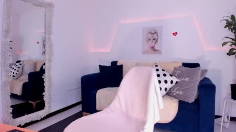 Snapshot of kim_ev chatting on 03/06/25, 08:08 Kim online show from 03/06/25, 08:08