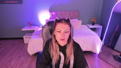 Kim Jeins666 online show from 04/02/26, 12:36