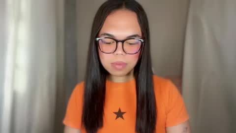 Snapshot of kim_kyile chatting on 01/17/26, 12:48 KYLIE online show from 01/17/26, 12:48