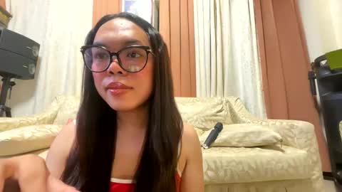 Snapshot of kim_kyile chatting on 05/22/26, 01:28 KYLIE online show from 05/22/26, 01:28