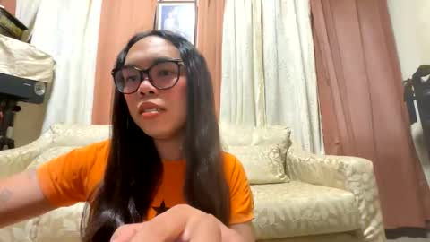 Snapshot of kim_kyile chatting on 05/24/26, 02:33 KYLIE online show from 05/24/26, 02:33