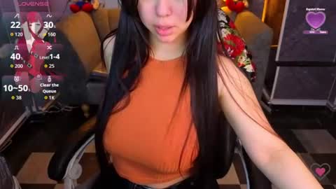 Snapshot of kim_perry_b chatting on 06/19/26, 02:27 kim_perry_b online show from 06/19/26, 02:27