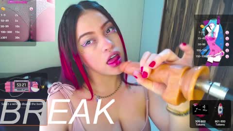 Kim Mishell  online show from 01/11/25, 03:34