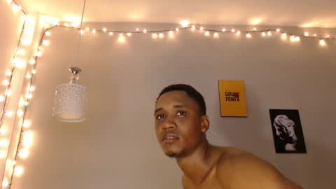 Snapshot of kimandyuk chatting on 12/13/24, 01:37 Kim  Yuk online show from 12/13/24, 01:37