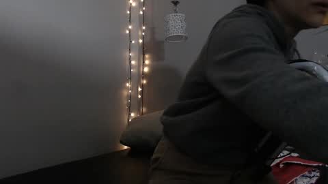 Snapshot of kimandyuk chatting on 01/04/25, 07:13 Kim  Yuk online show from 01/04/25, 07:13