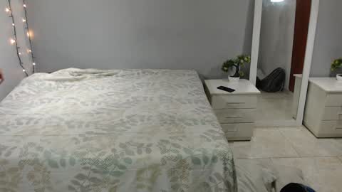 Snapshot of kimandyuk chatting on 01/09/25, 07:50 Kim  Yuk online show from 01/09/25, 07:50