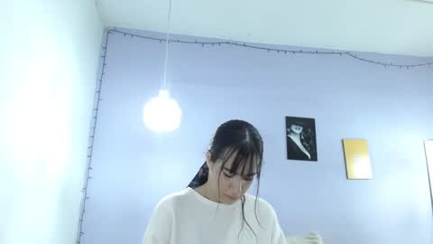 Snapshot of kimandyuk chatting on 01/20/25, 07:25 Kim  Yuk online show from 01/20/25, 07:25