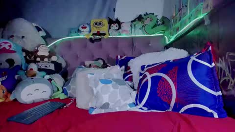 Snapshot of kimberkiss_19_ chatting on 03/22/26, 01:53 vivi independent model online show from 03/22/26, 01:53