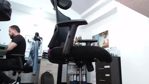 Kimberly 1200-1900 GMT-5 online show from 01/09/25, 08:44