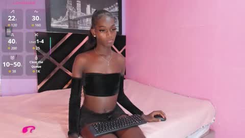 Snapshot of kimberly_ebonny chatting on 12/19/25, 07:15 kimberly_ebonny online show from 12/19/25, 07:15