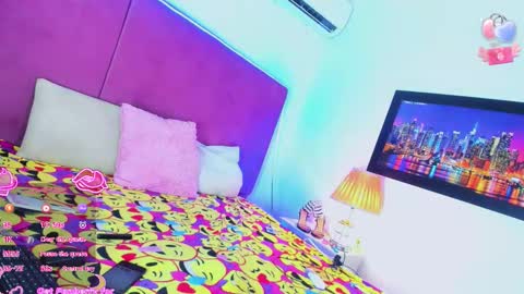 Your Queen KIM online show from 11/26/25, 02:56