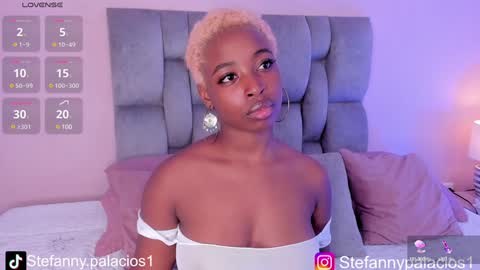 Snapshot of kimberlylenox chatting on 01/23/25, 09:39 Queen Kim online show from 01/23/25, 09:39