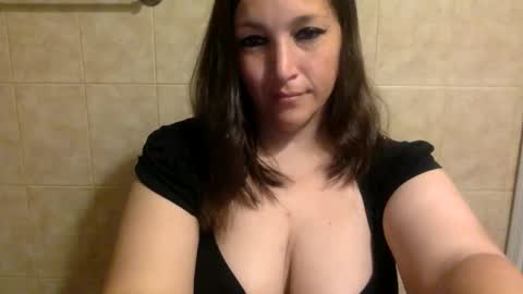 Snapshot of kimberlylynn chatting on 04/16/26, 10:38 KimberlyLynn online show from 04/16/26, 10:38